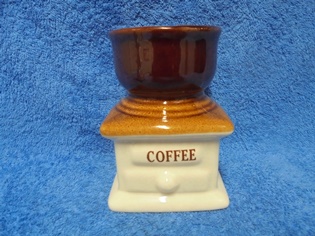 Coffee, posliininen koriste/ silytyspurkki, A3510