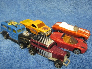 Hotwheels, pikkuauto, kytetty lelu, E241