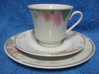 Kahvikuppi, tassi, pullalautanen, vaaleanpunainen kukka, A3159