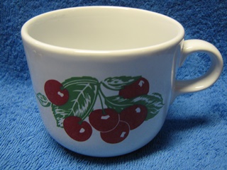 Kookas teekuppi, Kirsikat, kytetyt tavarat, A1919