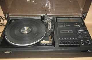Select model 769 Music Center, levy- ja kasettisoitin sek radio- projekti, S184