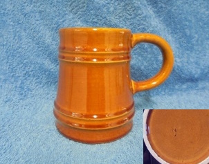 Kupittaan savi, savinen oluttuoppi, kolpakko, Okki Laine, A1045