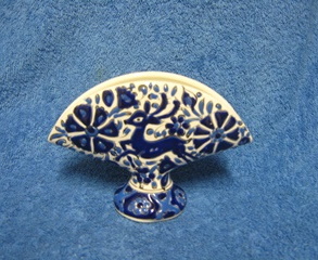 Arris Keramik, lautasliinateline, sininen kuviointi, A1467