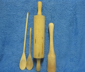 Puiset keittitarvikkeet, lusikat- kaulin- survin, A1506