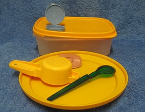 Tupperware, muoviastiasetti, kytetyt tavarat, A1714