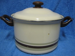 Arabia-Wrtsil, emalikattila 4L, Wihtori/ Pirtti, Heikki Orvola, A2192