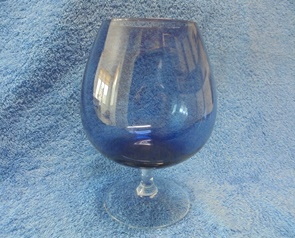 Iittala, kookas sininen kristallinen aromilasi, Timo Sarpaneva, A2221