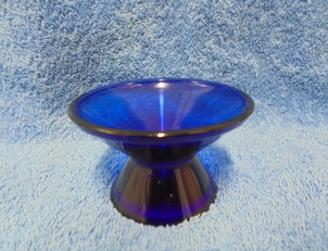 Iittala, koboltinsininen kynttilnjalka, Kartio, Kaj Franck, A377