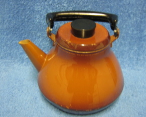 Ruskea Teflon-pannu 1.5 litraa, A731