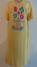 Nanso, naisten keltainen paituli, koko iso S, Kukka-kuvio, V524