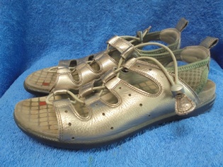Ecco, naisten sandaalit, koko 38, V837