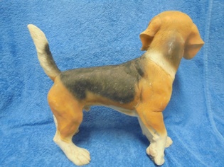Beagle- patsas, ulkopatsas, keraaminen koirakoriste, S435