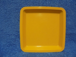 Sarvis 708, keltainen muovinen nelivati, A1219