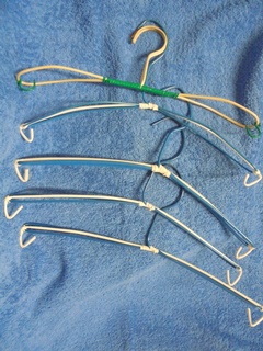 Muovipllysteinen metallilankahenkari 5kpl, S207