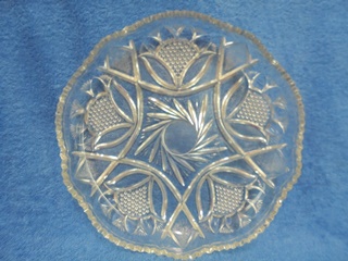 Nuutaj�rvi, vanha sahanhammaslaitainen tarjoiluvati, matala lasikulho, A1052