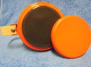 Brabantia, oranssi emaloitu teekannu- Teak-ripa, kukkakoriste, Retro, A1657