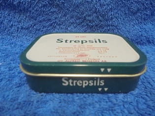 Strepsils, tyhj peltinen pastillirasia, R1266