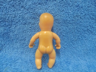 Simba, pieni vauvanukke, E707