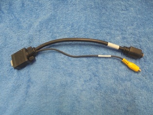 Sovitinkaapeli, RCA-liitin, S-Video-liitin, VGA-liitin, S986