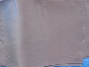 Tummavioletti satiinikangaspala, B716