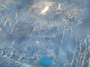 Merilas, tuikkualusta, Tulivuori, kuuden tuikun, sign. Pertti Kallioinen, A387