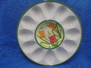 Cabo Ceramicas, keraaminen Kananmunien-tarjoilulautanen, A1909