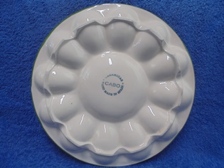 Cabo Ceramicas, keraaminen Kananmunien-tarjoilulautanen, A1909