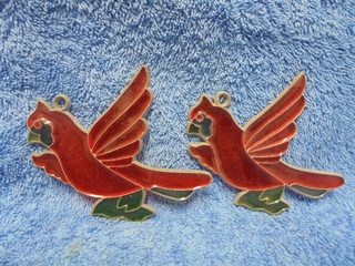 Tiffany- ikkunakoristeet 2 kpl, punaiset linnut, E570