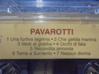 Pavarotti, Frangelico liquer, c-kasetti, R499