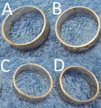 Hopeinen vanha luokkasormus, V868