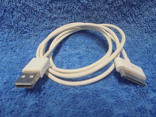 Applen 30-nastainen USP-lataus- ja synkronointikaapeli, S543