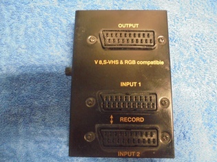 Scart-kytkinrasia, k�ytetyt tavarat, S814