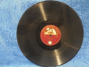 Duke Ellington and Orch, The Mood to be Wooer/ Garnecia Blues, sellakka, M682