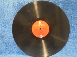 Tohama, Pigalle/ La Vie En Rose, Sellakka-nilevy, savikiekko, M683