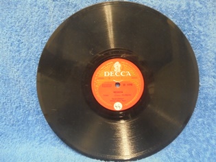 Decca-orkesteri, Kes�ilta/ It�maan ruusuja, Sellakka-��nilevy, M711