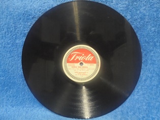 Tapio Rautavaara, Kukkakaupan ulkopuolella/ Juokse sin� humma, sellakka, M721