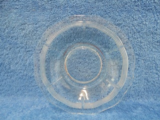 Riihimen lasi, pieni vanha lasilautanen 7219, kolme uraa, A2548