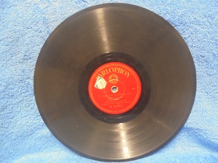 Georg Malmsten, Tuomien kukkiessa/ Vaan sit� eih�n kukaan tiet�� saa, M765