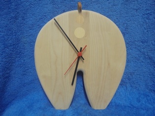 T:mi Pikisirkka, puinen possukello, S936