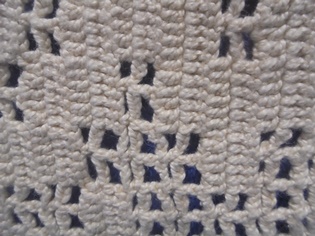 Virkattu pitk� beesi kappaverho, S790