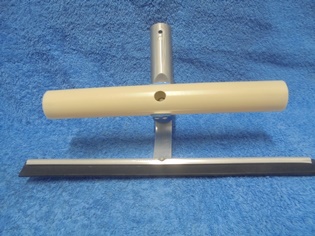 Tuukos, Ikkunan pesu/ kuivauslasta, S904