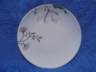 Apilanlehti Kalevala koru, lautanen, Vallila- Clematis, Tarja Orsjoki, A837