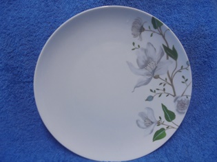 Apilanlehti Kalevala koru, lautanen, Vallila- Clematis, Tarja Orsjoki, A763