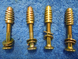 Kalusteruuvisetti 4kpl, mutteri- pultti- renkaat, kuusiokolo, H135