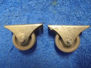 Pienet kalustepy�r�t 2 kpl, nailon/ metalli, H8