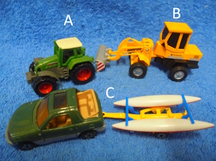 Traktori tai kaivuri tai maastoauto/traileri, E543