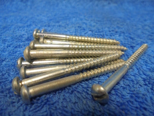 Kirkasruuvit, talttauraiset, pallokantaiset, 15kpl, T275