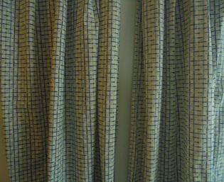 Ruudulliset verhot, kukka, S476