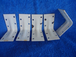 Metalliset valkoiset kannakkeet 5kpl, 75x75mm, T209