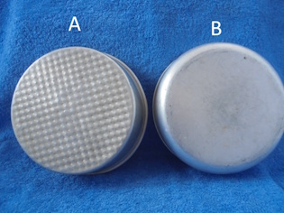 Alumiininen pieni kakkuvuoka tai kulho, A939